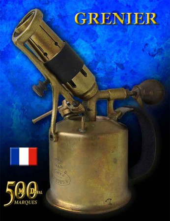 GRENIER (A. GRENIER) (FR) : Très ancienne marque parisienne. Notez la marque estampée à l'envers... 